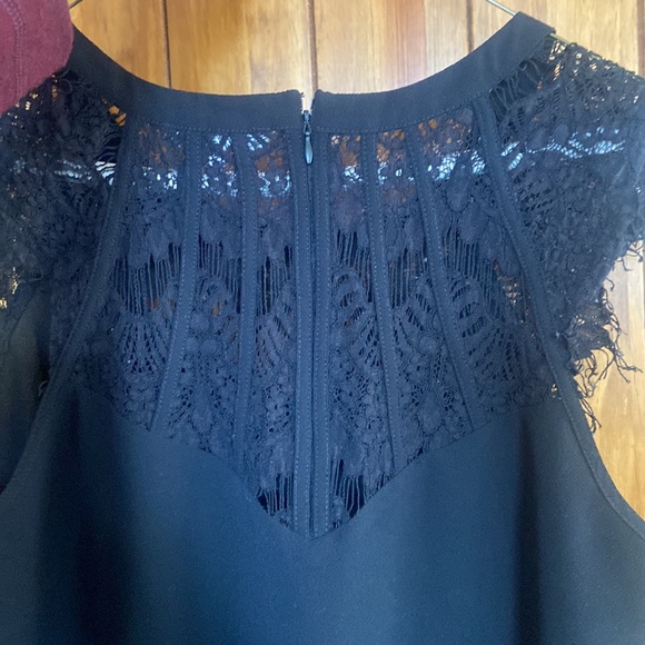 Black woman's blouse - Picture 3 of 3